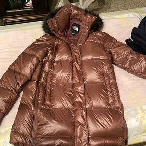 I’m selling a north face jacket